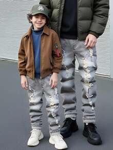 男童修身做旧牛仔裤，休闲浅灰色水洗牛仔布，松紧腰带，柔软舒适的棉质面料，时尚男童必备单品，适合日常穿着、拍照、外出、上学、通勤、派对等各种场合，新品上市 - 淺灰色 - 查看 5