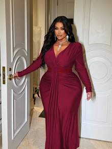 NU&NOW 大码女士复古优雅深V领长袖修身连衣裙 - 紅色 - 查看 2