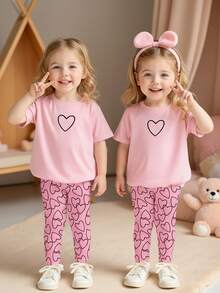 SHEIN Playful Pals 夏秋季女童休闲时尚创意个性清新可爱简约线条爱心印花舒适基础款短袖T恤和打底裤两件套，舒适日常穿着 - 彩色 - 查看 3