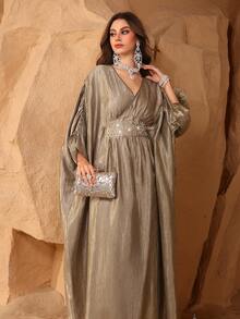 Al Najma 优雅奢华V领前襟缀满珍珠和水钻的蝙蝠袖连衣裙 - 香檳色 - 查看 6