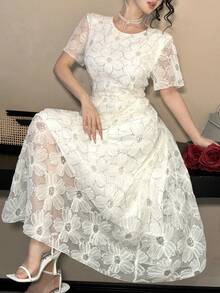 DAZY 女士蕾丝修身中长连衣裙 - 杏色 - 查看 1