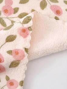 Joivida 5pcs Coral Fleece Cleaning Cloth, Highly Absorbent Towel, Quick Drying Multifunctional Wiping Cloth, Kitchen And Bathroom Cleaning Cloth, Car Universal Flower Design Square Cloth, Farmhouse Style Home Cloth, Tableware And Utensil Maintenance Cloth, Soft And Non Shedding Material, Christmas - Multicolor - View 9