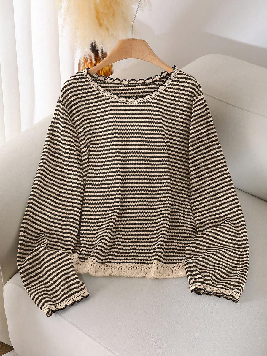 CosyJoli Plus Size Women Crew Neck Striped T-Shirt With Tassel Hem Design, Casual All-Match Versatile Tee Spring