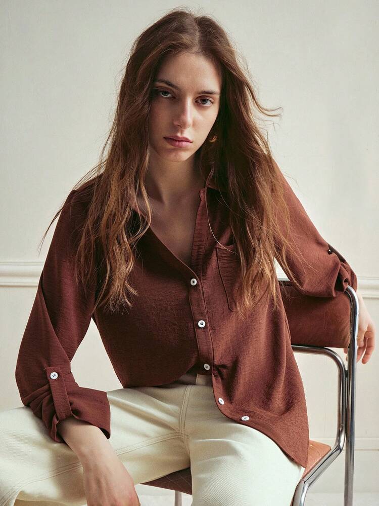 Écloséra 休闲纯色口袋纽扣长袖简约衬衫 - 咖啡棕 - 查看 4