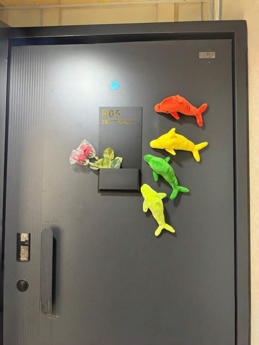 Zazumi 1pc Cute Dolphin Design Mini Refrigerator Magnets Ocean Animal Theme Kitchen Office Decorative Accessories Christmas Stocking Fillers Holiday Gift Ideas Coastal Style Must Haves - Multicolor - View 1