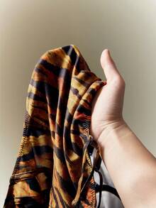 SHEIN ICON 夏季女士西部波西米亚嬉皮哥特风外出科切拉音乐会俱乐部动物纹性感时尚街头别致虎纹高开衩连体衣，夏季 - 彩色 - 查看 16