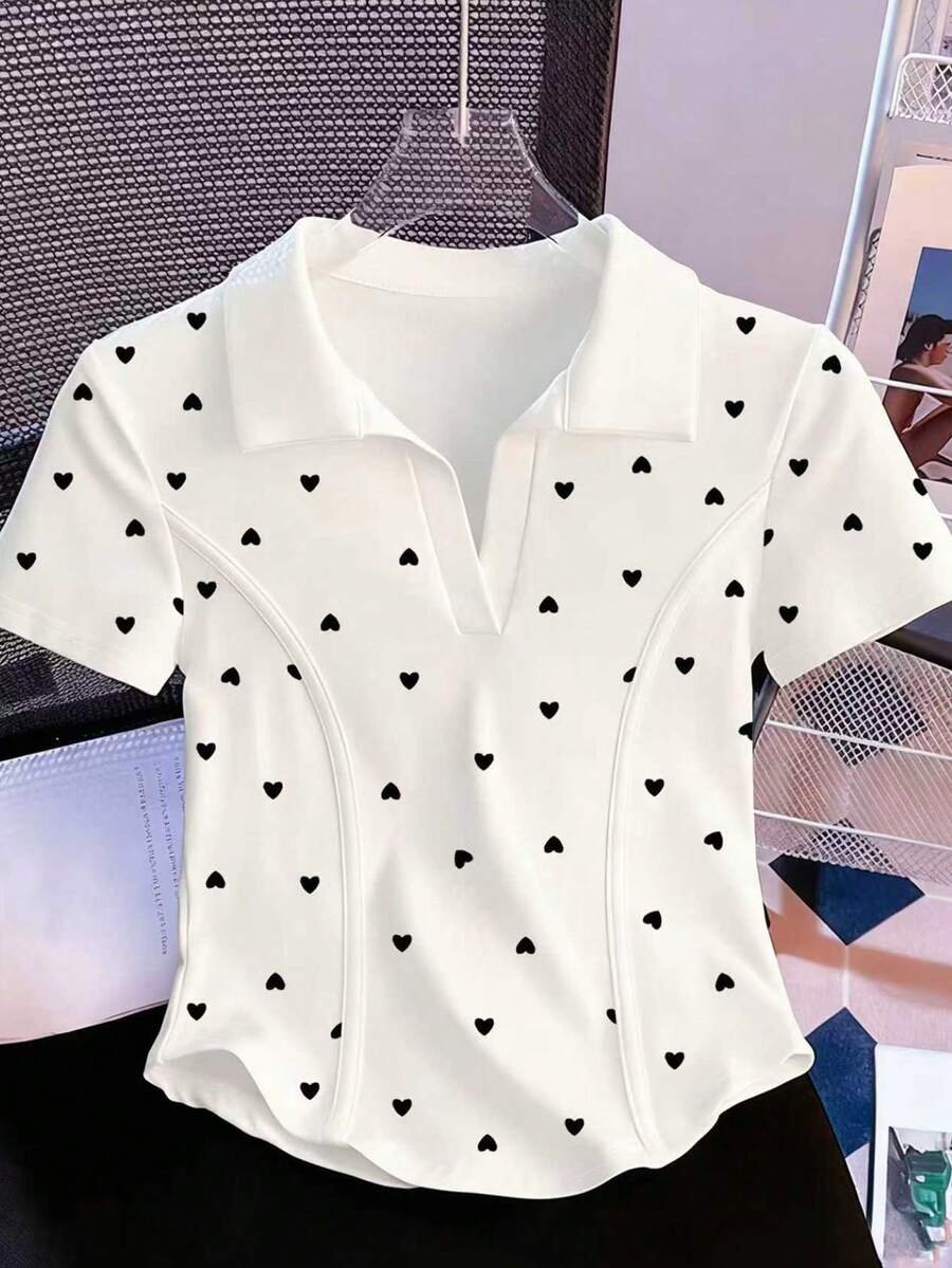 Resyla Áo thun nữ tay ngắn cổ chữ V dáng rộng in họa tiết hoa và trái tim - Nhiều màu - Xem 1