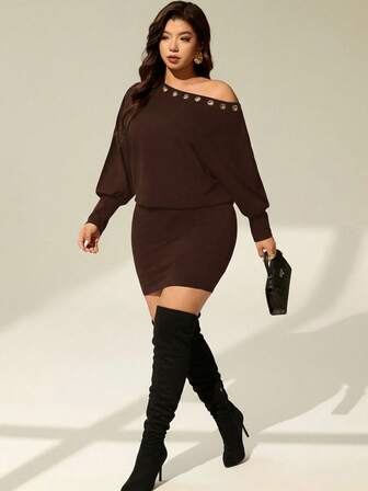 Auralis Plus Size Women's Solid Color Keyhole Design Asymmetric Shoulder Long Sleeve Fitted Fashionable Dress
