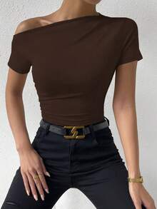 Elenzga Áo thun nữ tay ngắn dáng ôm, màu trơn, xếp ly, vai lệch, tay ngắn - màu nâu - Xem 5