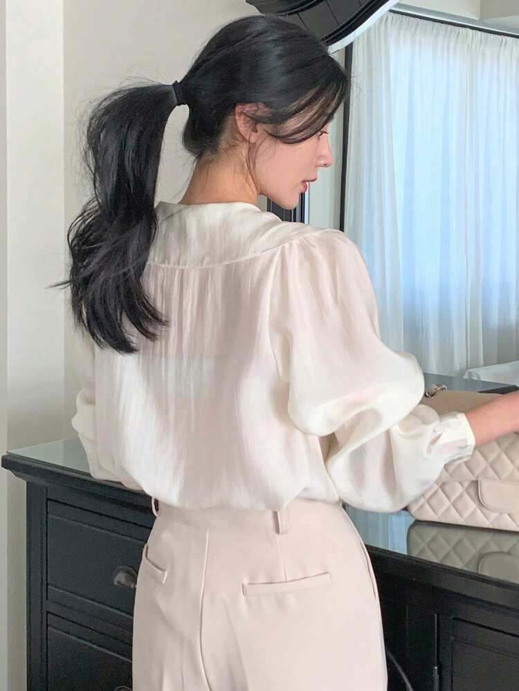 Women's Solid Color Elegant Minimalist Ruffle Hem Loose Blouse Long Sleeve Spring