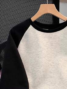 EMERY ROSE Women's Contrast Color Round Neck Raglan Sleeve Long Sleeve Heart Embroidery Casual Loose Sweatshirt - Multicolor - View 3