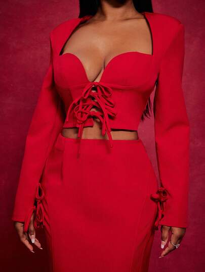 NYA SZN Conjunto de blazer corto con cordones y falda larga de cintura alta en color rojo