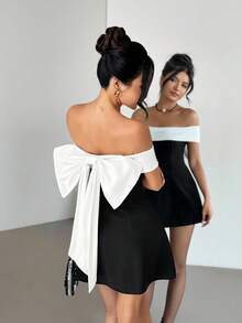 SHEIN PETITE Váy trễ vai đen trắng thắt nơ ngày lễ tình nhân, Fairycore, Tốt nghiệp, Váy tốt nghiệp cho nữ, Váy trở lại trường - Đen và trắng - Xem 1