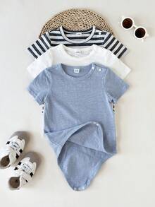 SHEIN 3pcs Baby Boy Casual Cute Solid Color & Striped Pocket Crew Neck Short Sleeve Bodysuit, Suitable For Spring/Summer Outings, Daily Outdoor Play, Home, Comfortable & Versatile - Multicolor - View 3