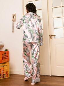 Chillnights 休闲豹纹印花缎面翻领长袖宽松阔腿睡衣套装，女士秋季睡衣 - 彩色 - 查看 2