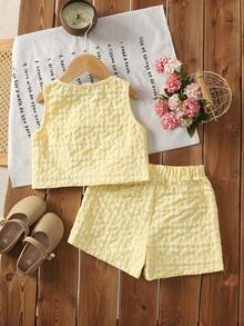 Young Girl 2pcs/Set Cute Casual Vacation Yellow Jacquard Bow Tie Camisole Top And Shorts Set, Spring/Summer - Yellow - View 2