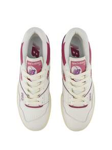 New Balance Pantofi sport casual pentru bărbați, sare de mare/scorpion/calciu BB550 - White and Plum and Blue - Vizualizare 2