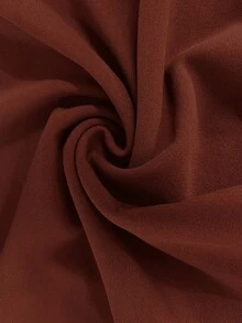 SHEIN Clasi Áo sơ mi nữ cỡ lớn thanh lịch cổ áo màu mơ, cài một hàng khuy, vạt áo bất đối xứng, tay ngắn, kiểu dáng thường ngày + Quần dài nữ cỡ lớn thanh lịch màu nâu, dáng ôm, ống đứng, kiểu dáng thường ngày - Nhiều màu - Xem 5