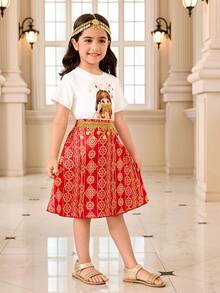 SHEIN 2 pièces/Set Jeune fille Impression de fille mignonne T-shirt à col rond à manches courtes et jupe tissée imprimée à franges de perles florales Tenue décontractée, Printemps/Été - Rouge - Voir 7