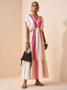 Zivah 2026春夏新品音乐节、复活节、圣帕特里克节、情人节、约会、西部风、游牧风、生日派对、毕业典礼、学院风、学生装、日常休闲、百搭基础款、休闲、度假、邮轮旅行、海滩、日光浴、爆款、街头风、婚礼宾客波西米亚风、通勤、早午餐、机场、派对、假日郊游、办公装、优雅V领短袖长腰褶皱A字印花长裙 - 杏色 - 查看 6