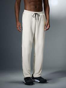 Manfinity Acti Log 男士字母图案抽绳腰带口袋运动裤 - 杏色 - 查看 3