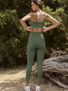 Aralina 休闲荷叶边无袖高腰运动短款上衣和紧身裤两件套 - 綠色 - 查看 2