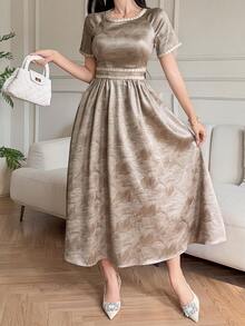 DAZY 女士优雅长款连衣裙，饰有缎带滚边，圆领短袖蝙蝠袖，及地长裙 - 金色 - 查看 5