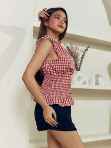 Criza Taa 女士春夏优雅格纹肩带腰部修身背心，百搭日常通勤之选 - 紅白色 - 查看 2