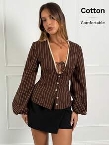 Siren Gaze 棕色条纹深V领蕾丝缎带系带灯笼袖长袖衬衫，适合度假、春季、情人节穿着，优雅女士衬衫，情人节咖啡棕色上衣，棕色衬衫，纯棉上衣，纯棉衬衫，纯棉休闲度假风 - 棕色 - 查看 1