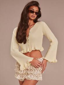 Athîral Women's Chic Elegant Cream White Sweater,Autumn Brunch Casual Ruffle Front Button Crop Top,Bell Sleeves,Lotus Leaf Hem,70s Solid Color Knit Tops - Multicolor - View 6