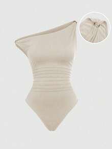 Sweetra 大码女式纯色不对称肩部休闲连体衣，带金属装饰和荷叶边，修身款 - 杏色 - 查看 1