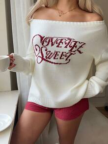 CovetEZ Áo len nữ tay dài trễ vai dáng rộng họa tiết chữ cái dệt jacquard - trắng - Xem 4