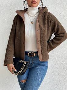 "Chaqueta de Felpa de Oveja con Capucha - Abrigadora, Diseño Detallado y Versátil para Estilos Invierno Casual y Urbano" - Café - Ver 3
