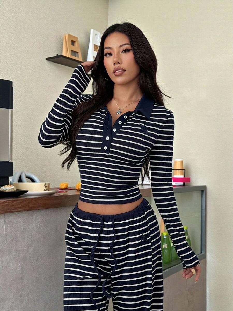 SHEIN EZwear 藏蓝色条纹刺绣针织上衣 - 藍色 - 查看 1