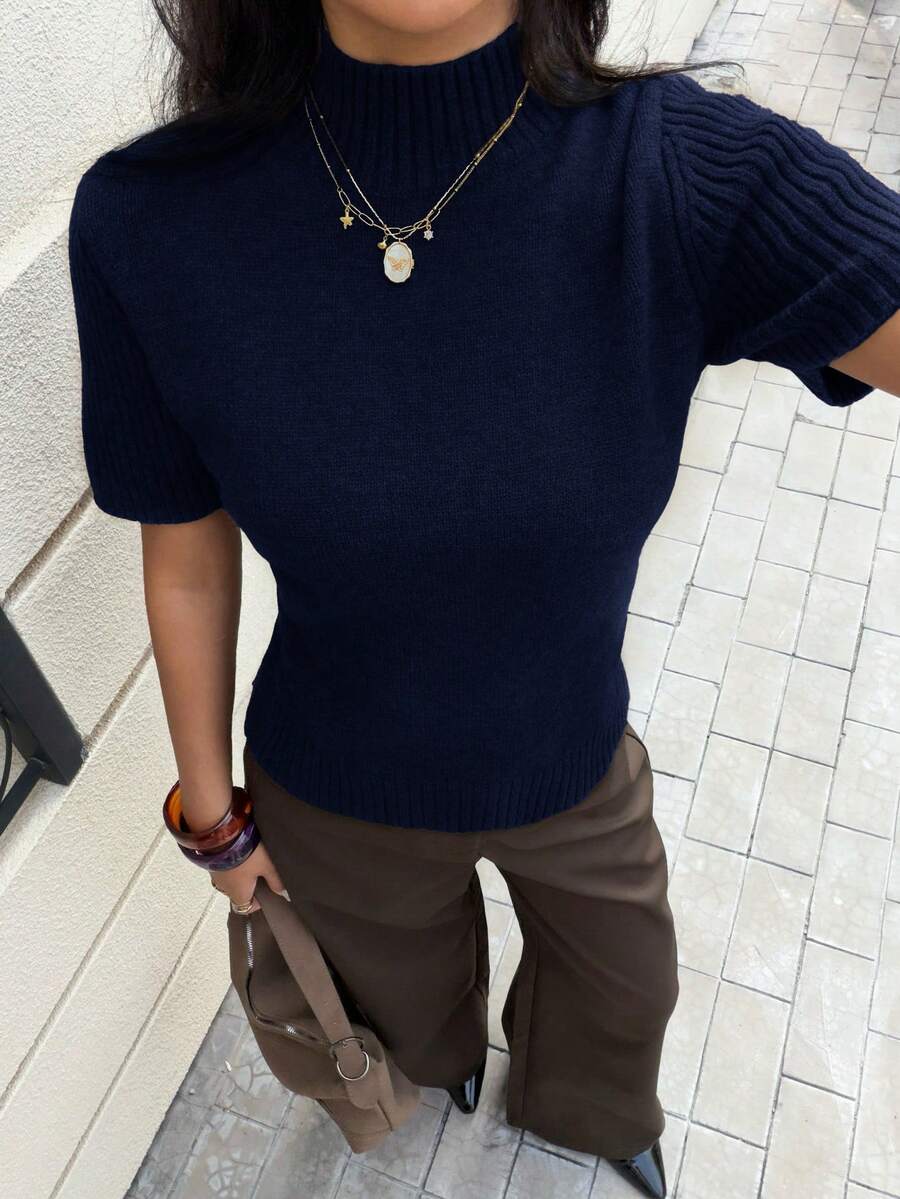 Siren Gaze Damtopp med polotröja och kort ärm i ull, enfärgad, stickad, året runt - Marinblå - Visa 1