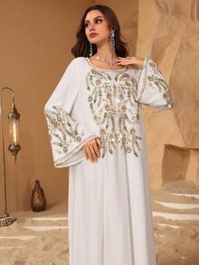 Al Najma Đầm trắng thanh lịch kiểu Ả Rập với họa tiết thêu lá và hạt cườm. - trắng - Xem 8