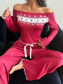 ZzzCrew Bộ đồ ngủ tay dài trễ vai in họa tiết hình học - Màu Đỏ Sâu - Xem 5