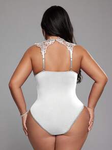 NU&NOW 大码女式红色蕾丝镂空弹力休闲法式针织上衣，可叠穿或单穿，适合年轻女性，性感迷人，适合度假和派对穿着。 - 白色 - 查看 2