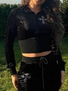 Baddie Casual Y2K 水钻十字前拉链连帽衫和喇叭裤套装，带系带蝴蝶结和天鹅绒面料，纯黑色弹性针织，女款 - 黑色 - 查看 6
