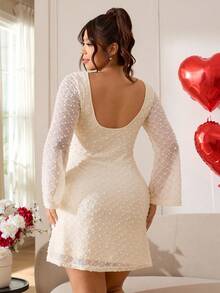 Solflare 2026春夏情人节婚礼季新款休闲日常穿搭派对约会生日针织纹理弹力露背长喇叭袖收腰迷你A字连衣裙，白色，大码 - 杏色 - 查看 2