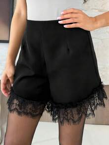 EMERY ROSE Shorts elegantes con detalle de encaje en el bajo para mujer de talla grande - Negro - Ver 3