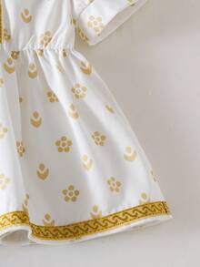 SHEIN Baby Girl Ruffle Hem Printed Round Neck Short Puff Sleeve Shirt And Pants Casual Outfit Baby Arabic Clothing  Baby Girl Party Dress Baby Girl Princess Casual Pant Sets - Apricot - View 5