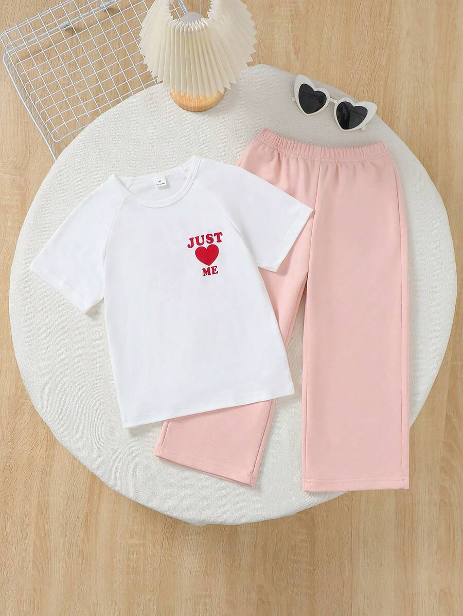 Genkimix Kids Set casual pentru fete, 2 buc., top cu mânecă scurtă și guler rotund, croială lejeră, cu imprimeu cu litere și inimioare "JUST ME", pantaloni roz cu curea, stil drăguț și dulce, potrivit pentru ținute casual de primăvară/toamnă, ținute de sărbători - alb - Vizualizare 1