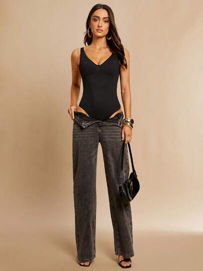 Silquee Women's Solid Color V-Neck Sleeveless BodysuitTight Body Shape,Carnival