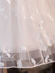 Babygirl Elegant Cute Embroidered Mesh Short Sleeve Princess Dress - White - View 6