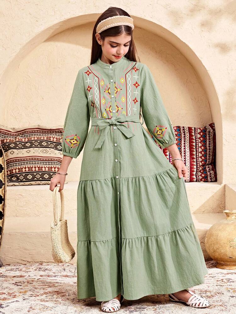 SHEIN Tween Girl Woven Solid Collar Floral Casual Dress Cotton Dresses For Girls Embroidered Girls Dress Matching Sister Dresses Light Green Muslim Kids Dress Sage Girl Dress - Green - View 4