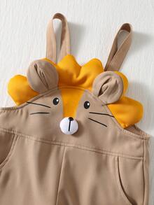 THE HAPPY LOOK Set de 2 piezas con parte superior de manga corta de cuello redondo suave de punto con estampado de león de dibujos animados y pantalones de peto para niño pequeño - Caqui - Ver 3