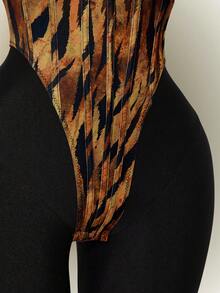 SHEIN ICON 夏季女士西部波西米亚嬉皮哥特风外出科切拉音乐会俱乐部动物纹性感时尚街头别致虎纹高开衩连体衣，夏季 - 彩色 - 查看 12