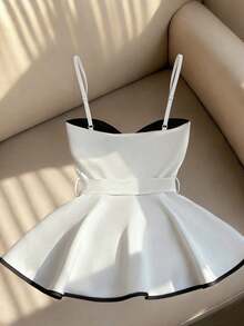 Franclia Women's Black And White Color-Blocked Sweetheart Neckline Ruffled Halter Top, Casual Vacation Style, Gold D-Ring Buckle With Belt, White With Black Trim Contrasting Waist And Ruffled Hem, Cute Babydoll Top, Suitable For Work Commuting With An Intellectual Vibe, Campus Style.Summer ,Summer Holiday Outfits,Spring, Spring Outfit Women, Valentine's Day,Valentines Day Outfit,Carnival,Carnival Women,Beach,Wedding,Birthday,Birthday Dress,Gym,Going Out, Elegant,Vacation,Casual,Y2k,Graduation Season Attire, Fashionable Casual Commuter Wear, Business Office Wear, Versatile And Stylish Everyday Casual Wear, Urban Teacher's Professional Attire - Black and White - View 2