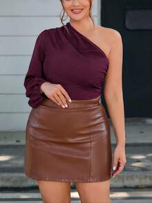 SHEIN Privé بلوزة أنيقة للسيدات ذوات الحجم الكبير بأكمام فانوس وطيات على الكتف الواحد بلون أحادي - عنابي اللون - مشاهدة 4